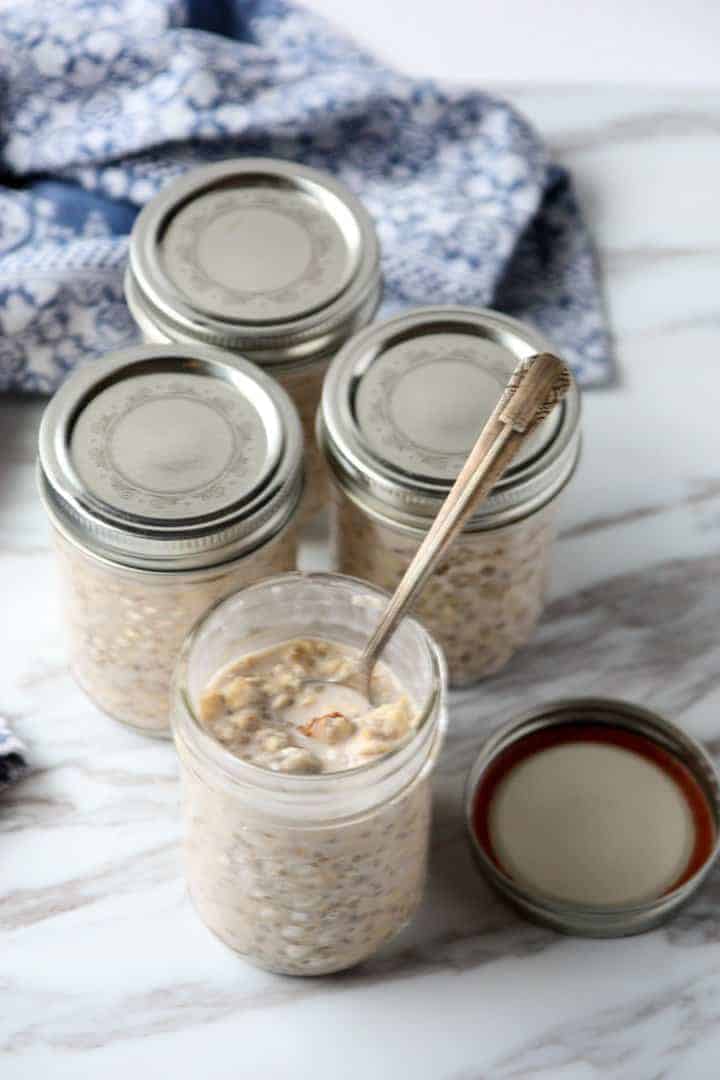 Jars of overnight oats
