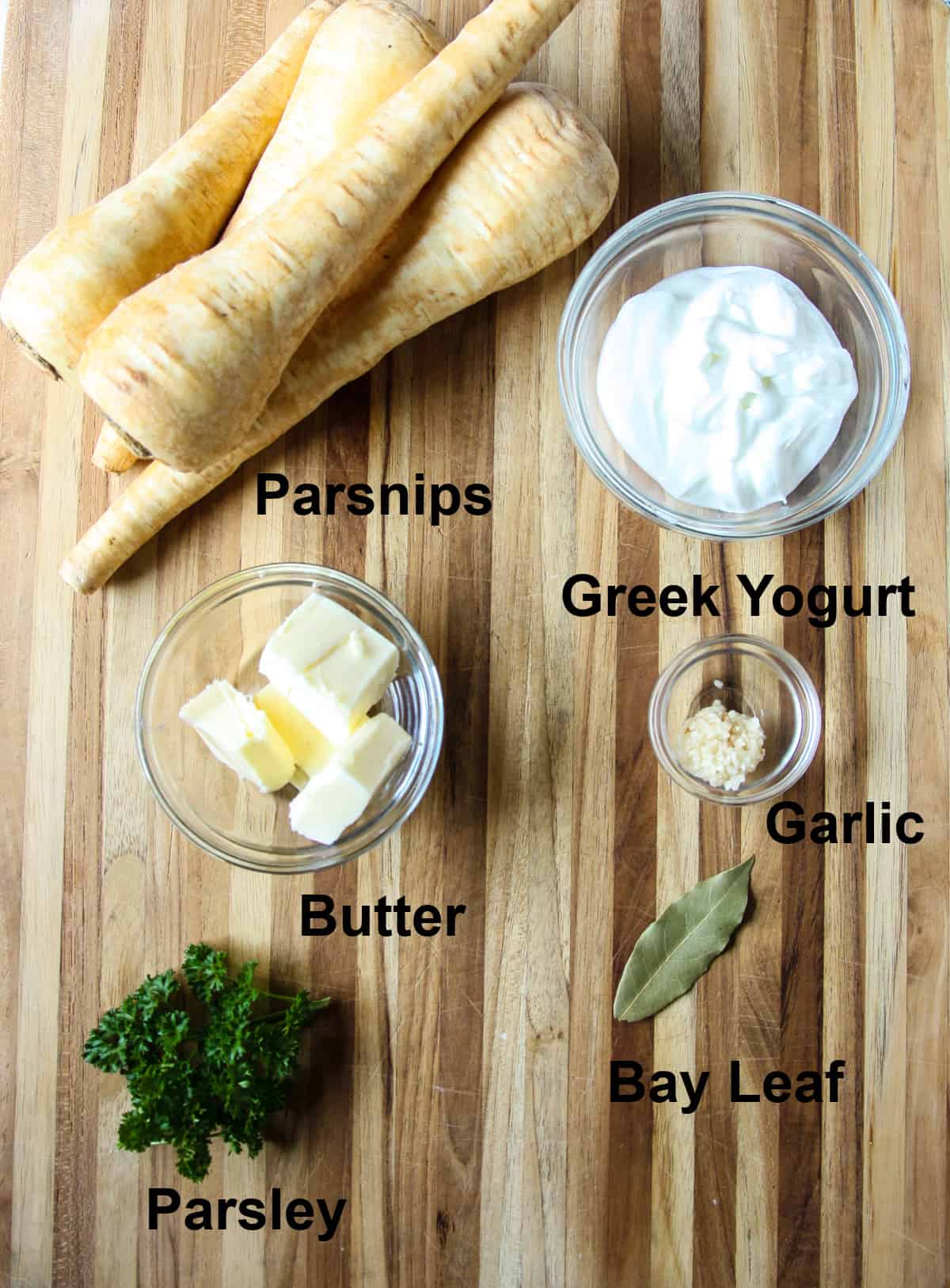 The ingredient to make this recipe on a wooden board.