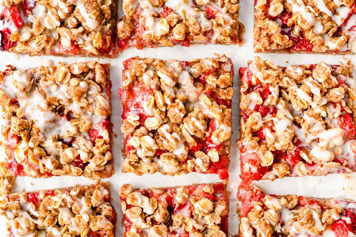 Nin strawberry oatmeal bars.